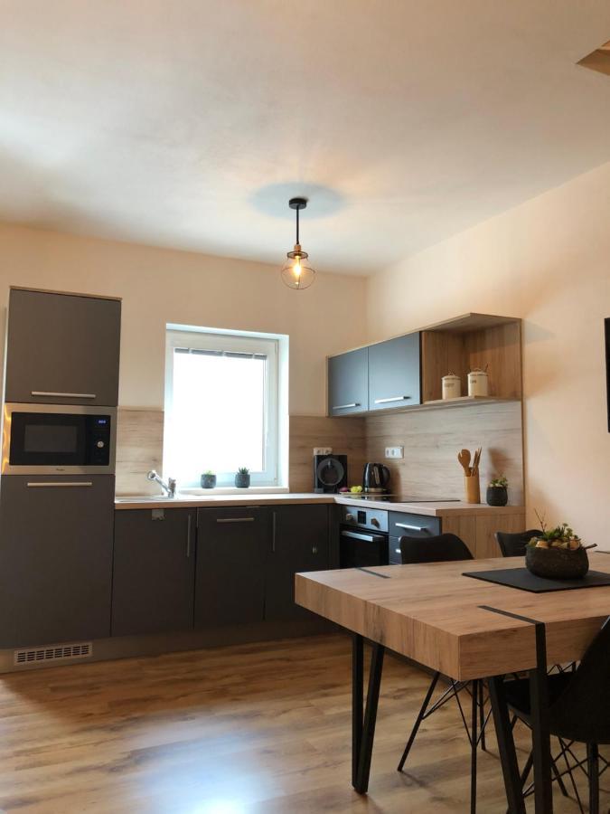 Apartmany Konevova Mikulov Exterior photo